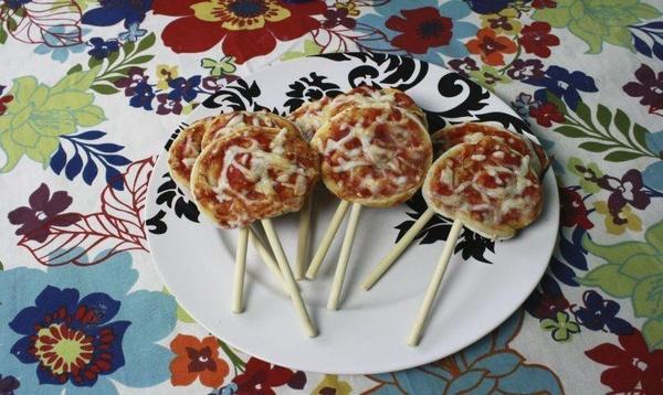 Image of chef party pizza pops