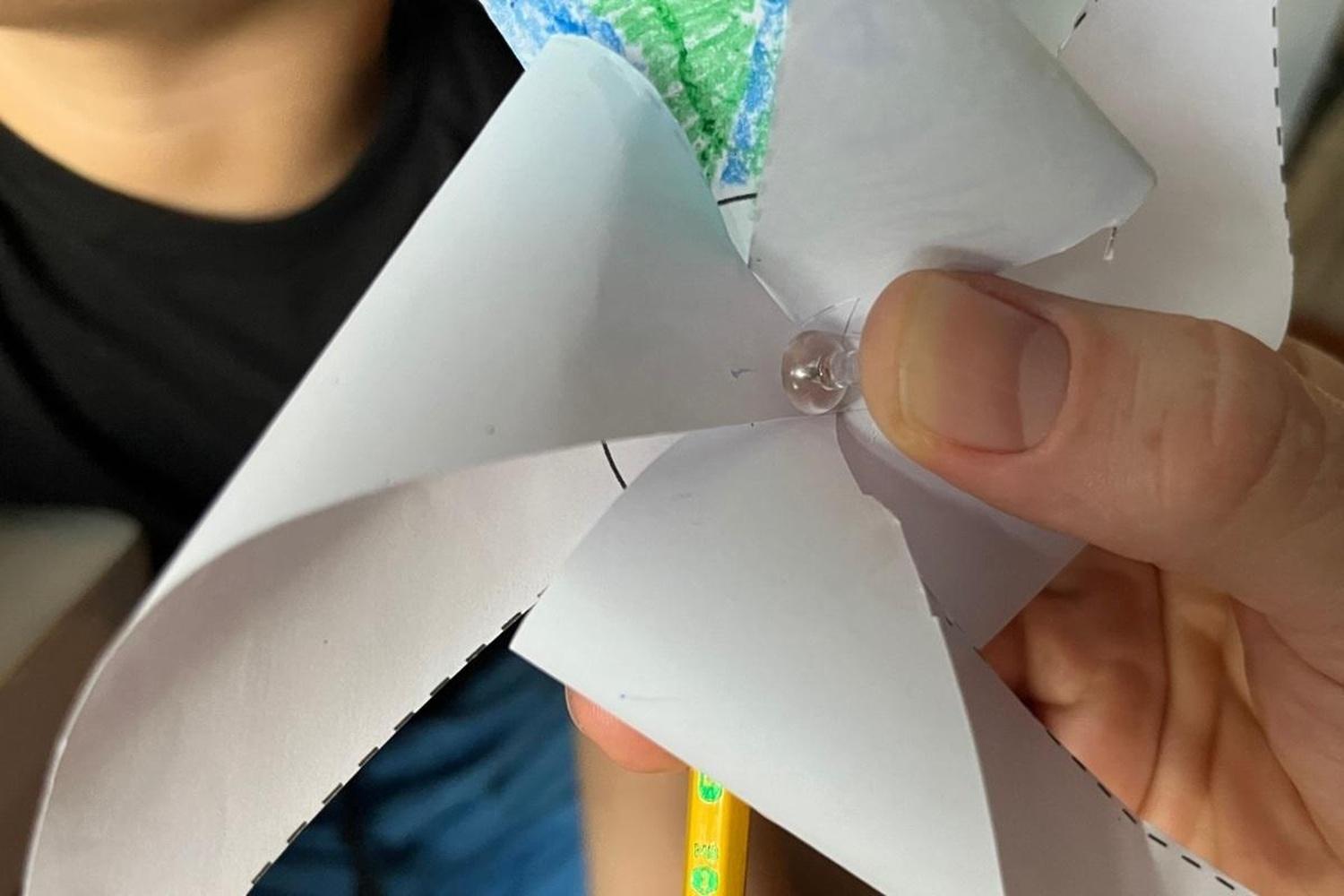Measure Wind Speed With a Pinwheel | Kids Coloring Pages | PBS KIDS for ...