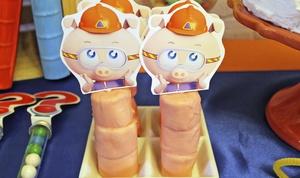 Super Why birthday party marshmallow pops