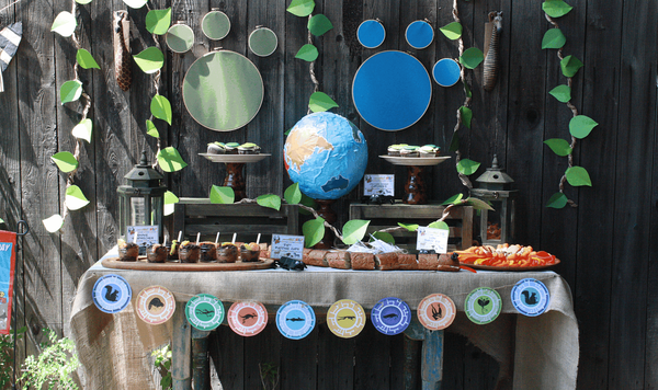 Image showing finished Wild Kratts party table featuring Creature Power Disc bunting.