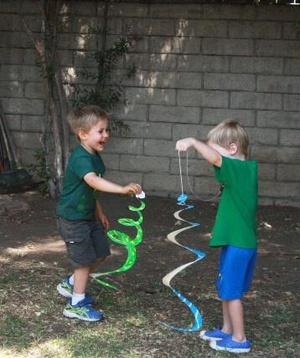 Wild Kratts birthday party Paper plate snake