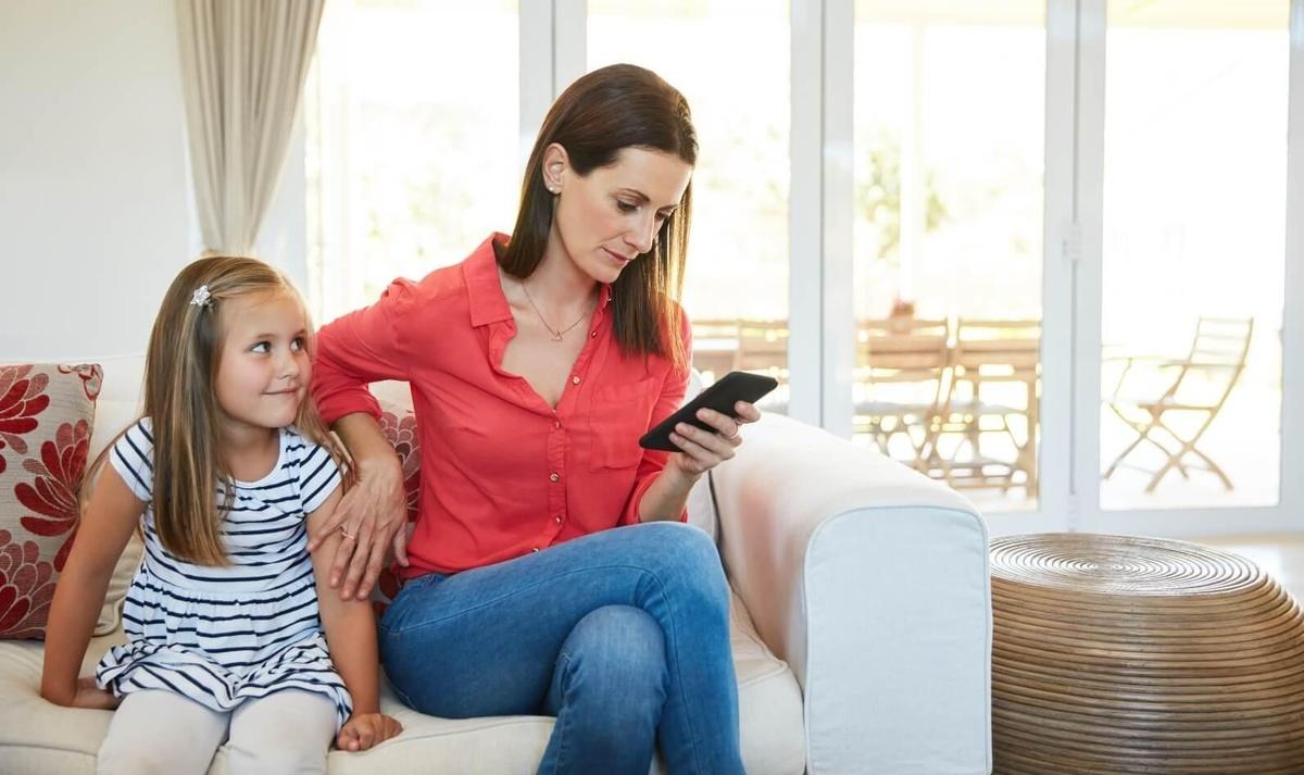 How Do Our Phones Affect Our Parenting? | Parenting Tips & Advice | PBS KIDS for Parents